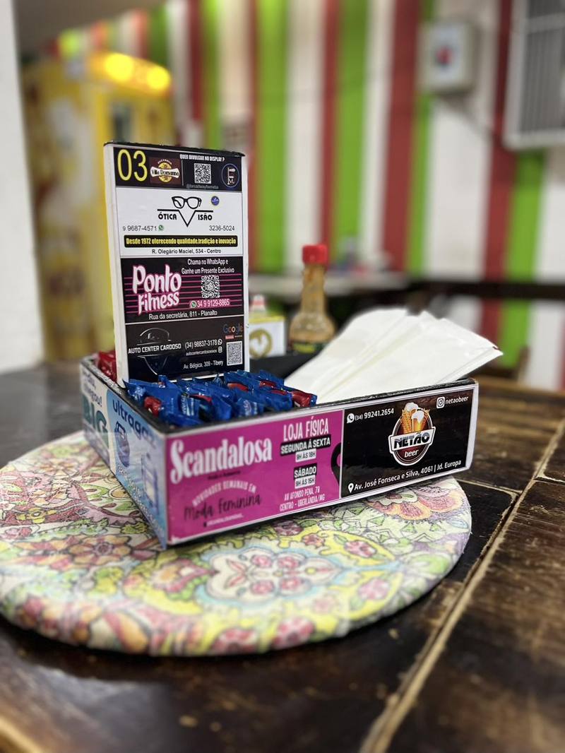 Display Broadway Fix Mídia — Ponto de alto fluxo